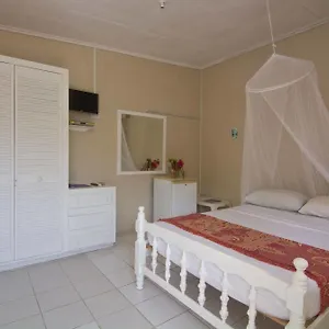 Keegans Beachside Bequia Island